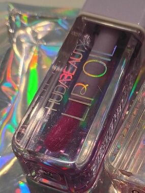 💋 Huda Lip Oil *NEW (2)